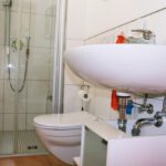 Freistehendes Einfamilienhaus in 74744 Ahorn, Gäste Bad
