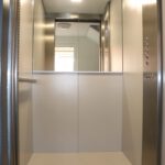 2 Zimmer Mietwohnung in 70469 Stuttgart- Aufzug